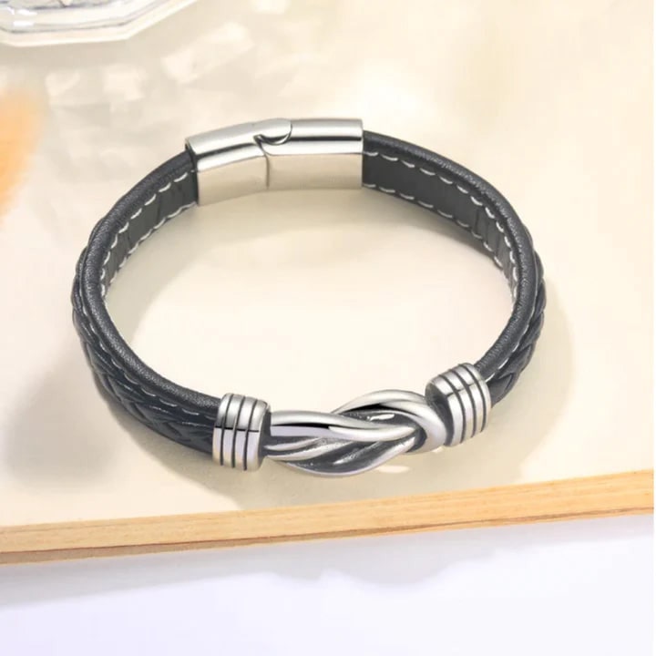 Tim – Geflochtenes Herrenlederarmband mit Unendlichkeitssymbol und Edelstahlverschluss