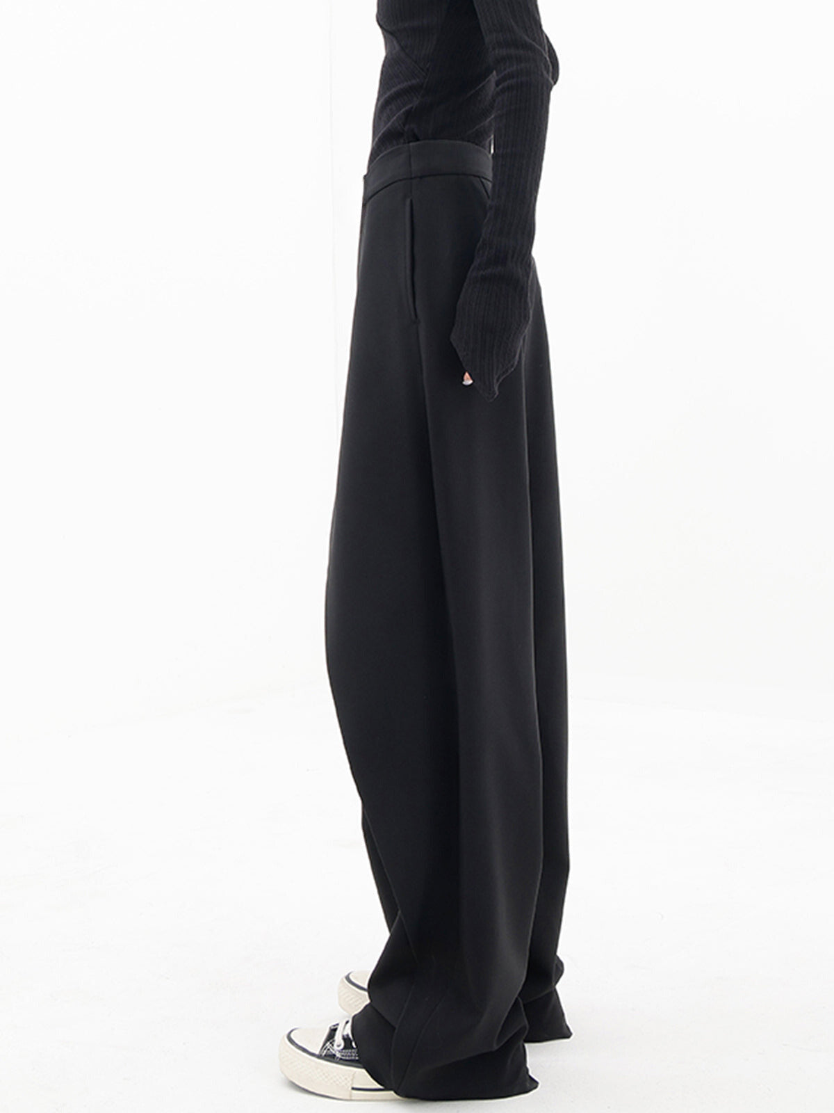 Cheryl - Asymmetrische Baggy-Hose