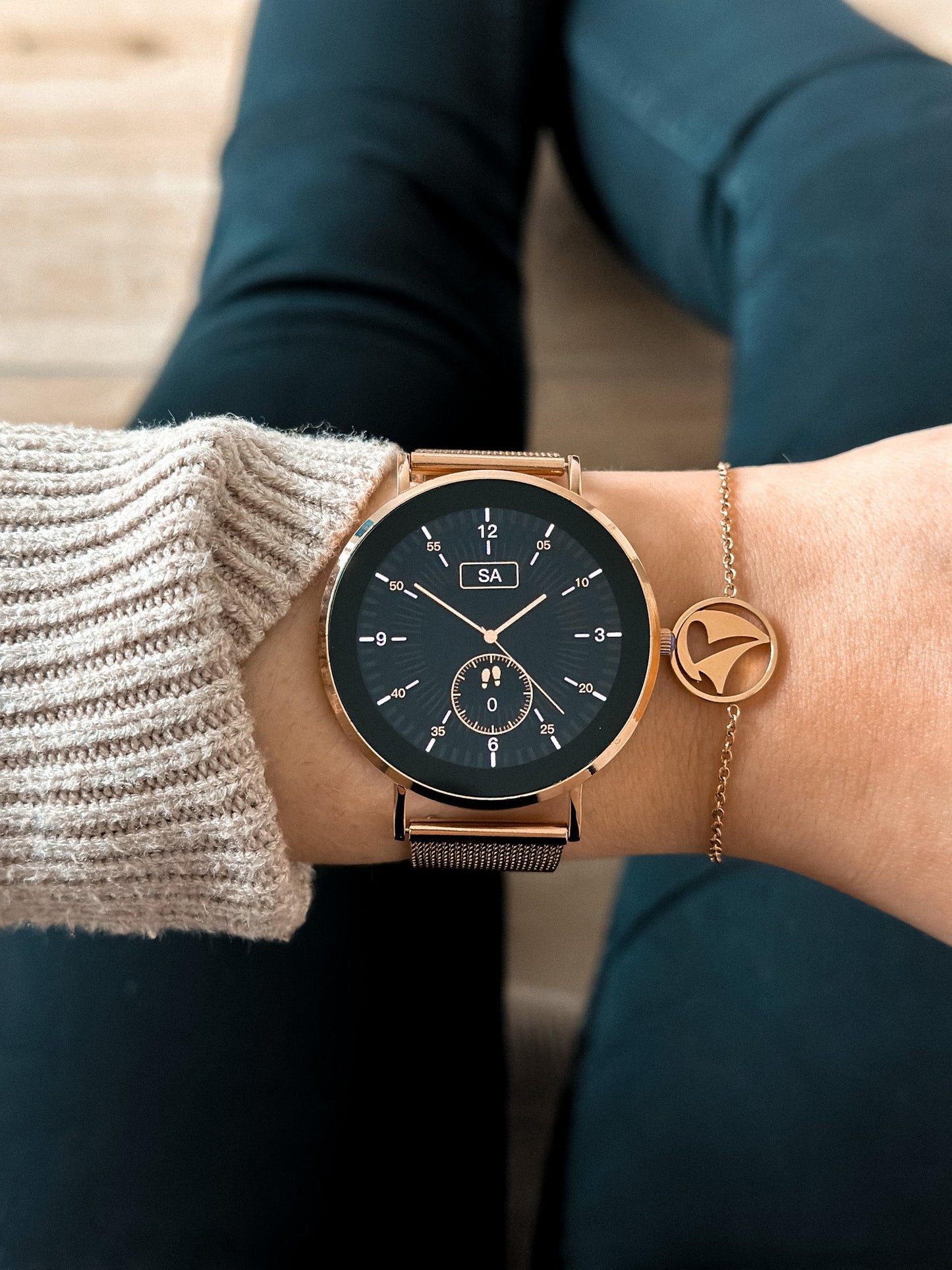 Kim – Damen-Ultra-Dünne Smartwatch mit Voll-Touch-Display und Vielseitigen Fitnessfunktionen